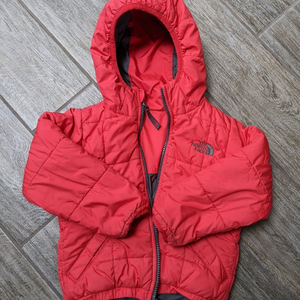 Reversible! The North Face warm coat 3T
